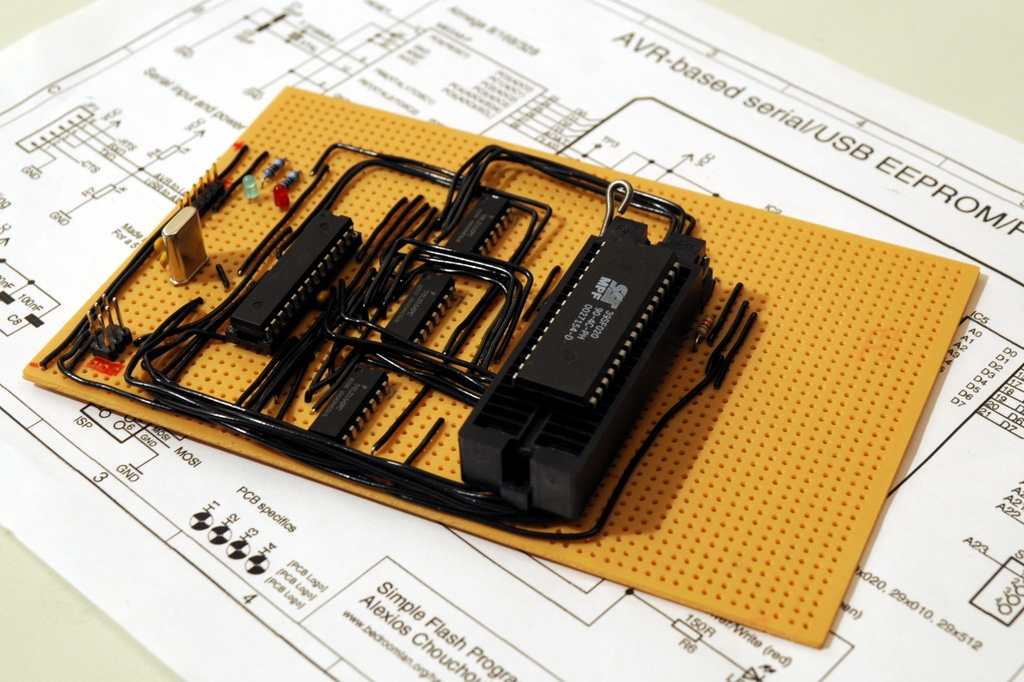 The prototype programmer built on Veroboard/Stripboard.
